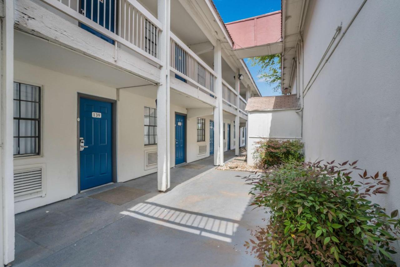 Motel 6-Dallas, Tx - Market Center Exterior photo